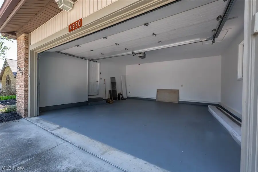 4920 Pond Nw Drive, North Canton, OH 44720 - #3