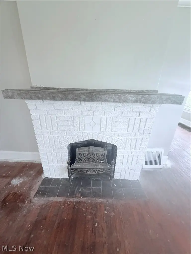 1174 Mercer Avenue, Akron, OH 44307 - #3