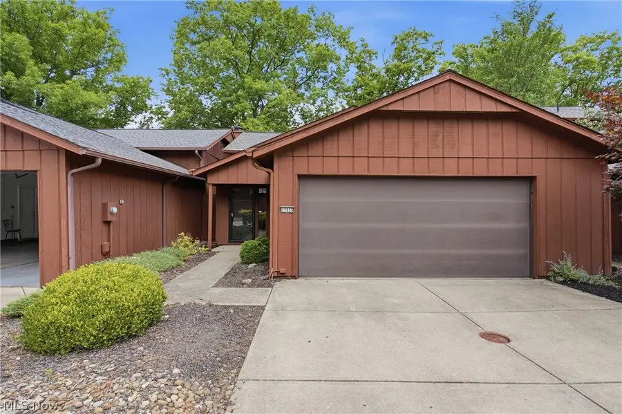 17933 Cliffside Drive, Strongsville, OH 44136 - #2