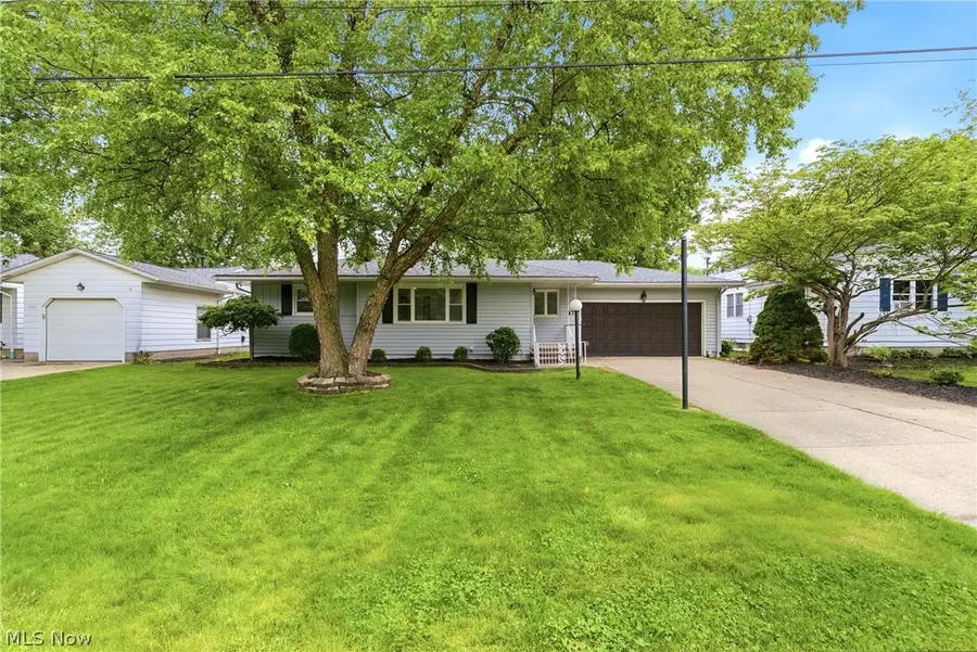 537 Randall Road, Elyria, OH 44035 - #3