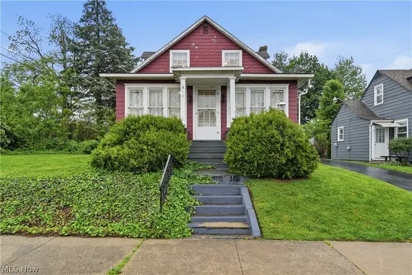 328 Portage Nw Street, North Canton, OH 44720