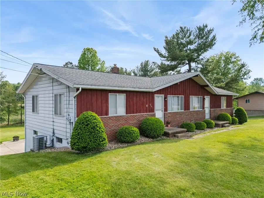 134 Center Road, New Franklin, OH 44319 - #3