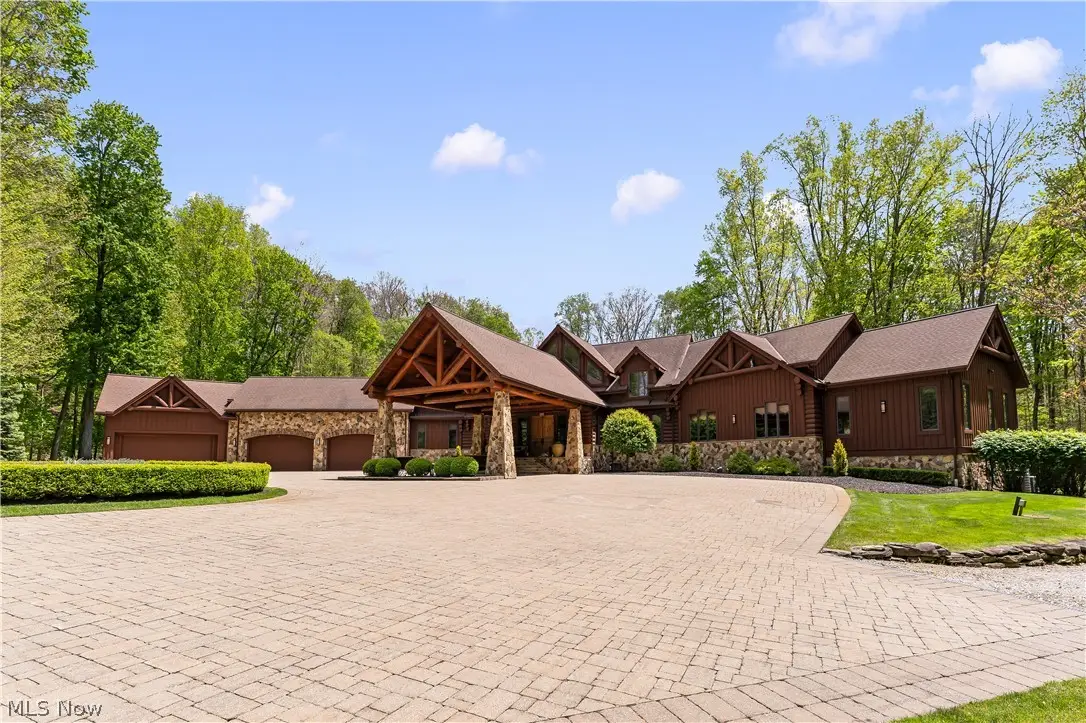 805 Cascades Drive, Aurora, OH 44202 - #1