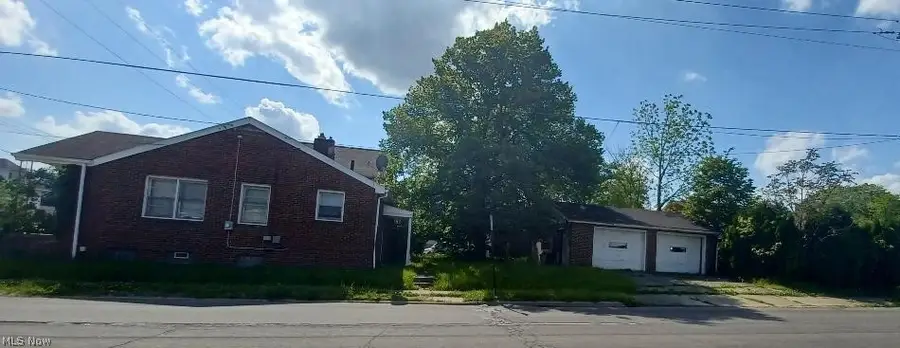 902 Alameda Avenue, Youngstown, OH 44510 - #3