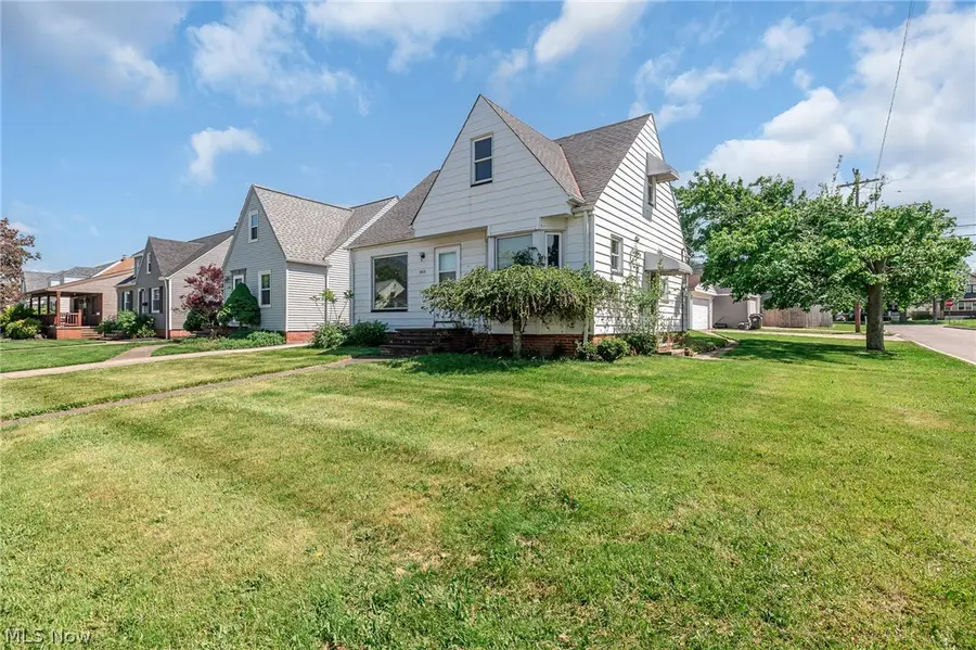 5915 Gerald Avenue, Parma, OH 44129 - #2