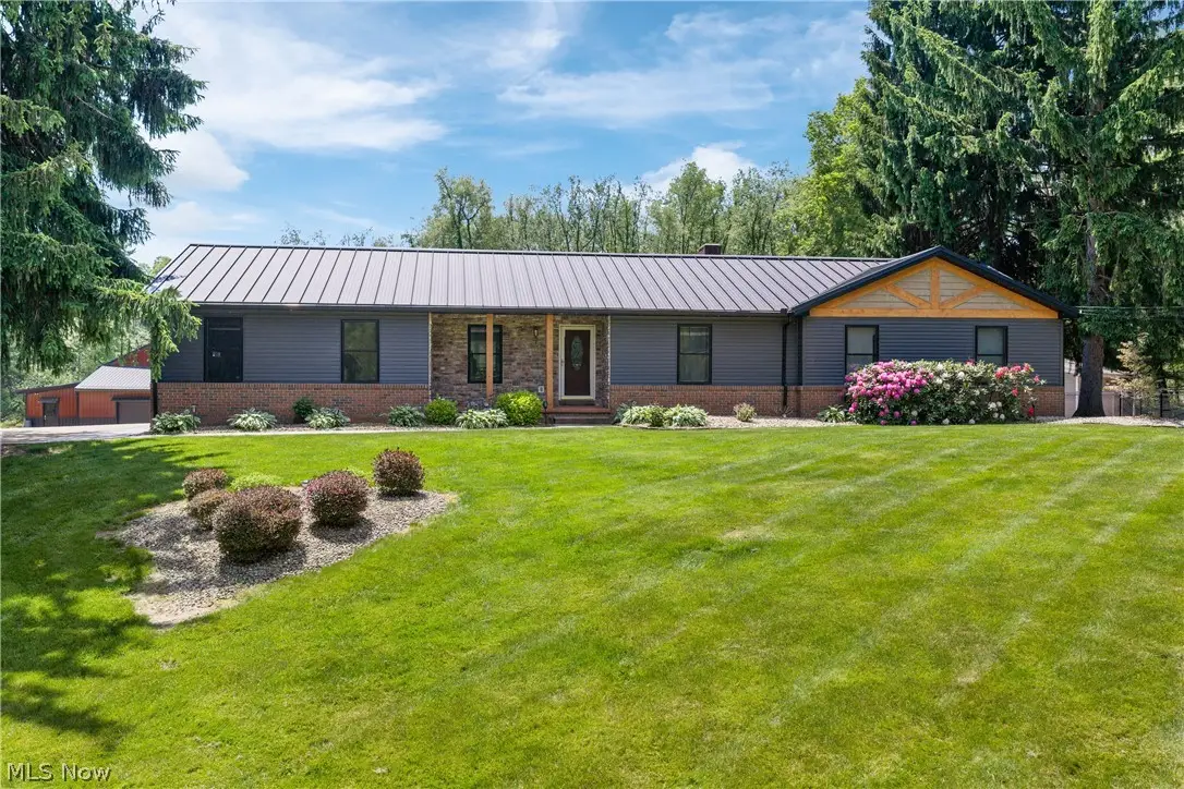 408 Center Road, New Franklin, OH 44319 - #1