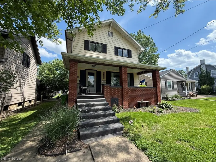 1033 Eastport Avenue, Uhrichsville, OH 44683 - #2