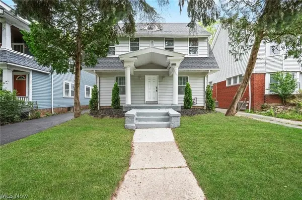 3269 E Berkshire Road, Cleveland Heights, OH 44118