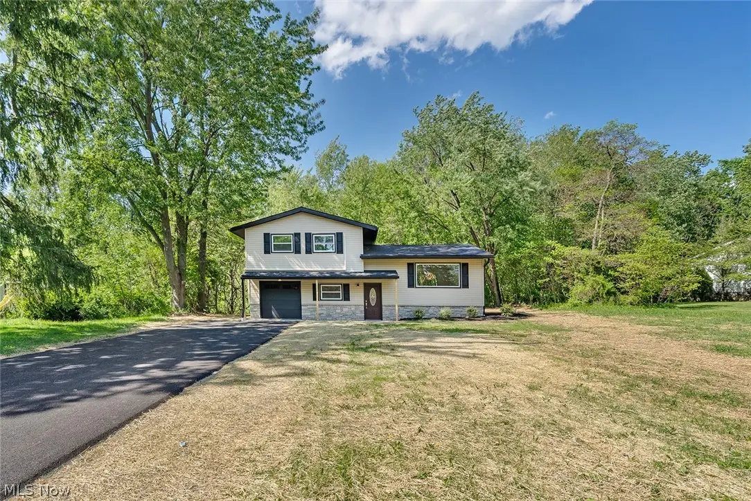 6967 Tamarack Drive, Hubbard, OH 44425 - #1