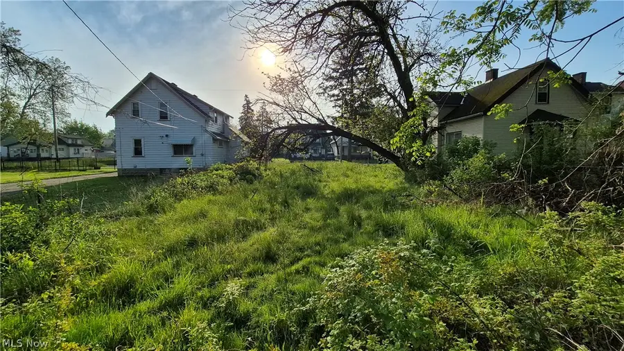 4172 E 144th Street, Cleveland, OH 44128 - #2
