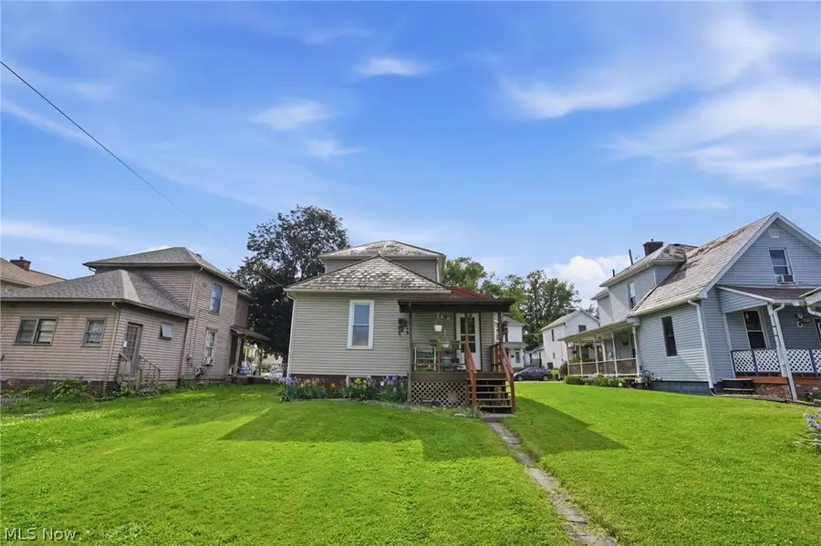 472 Gray Street, Zanesville, OH 43701 - #2