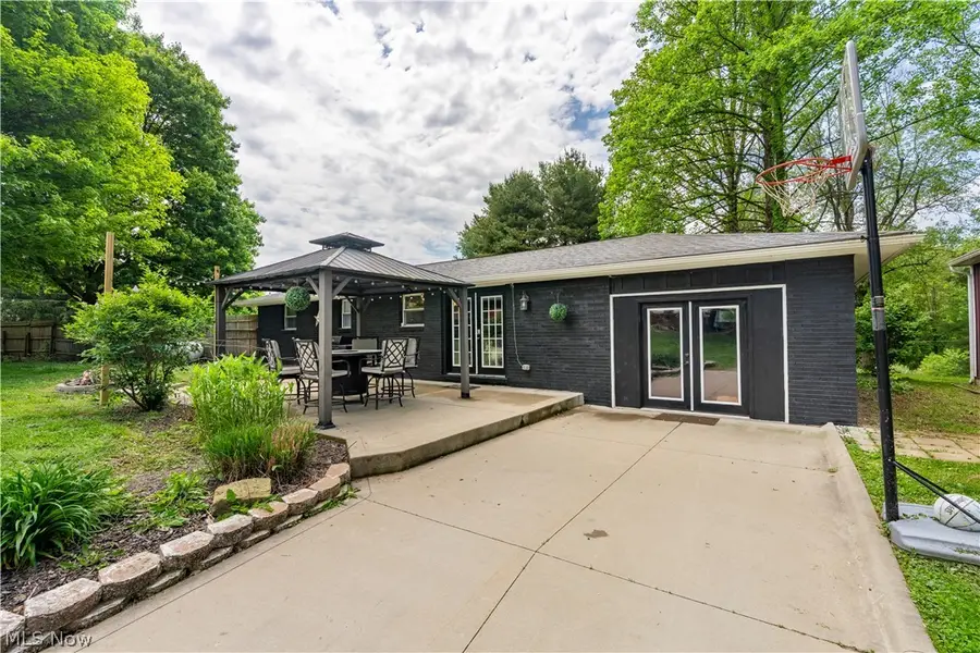 3190 Irish Road, Magnolia, OH 44643 - #2