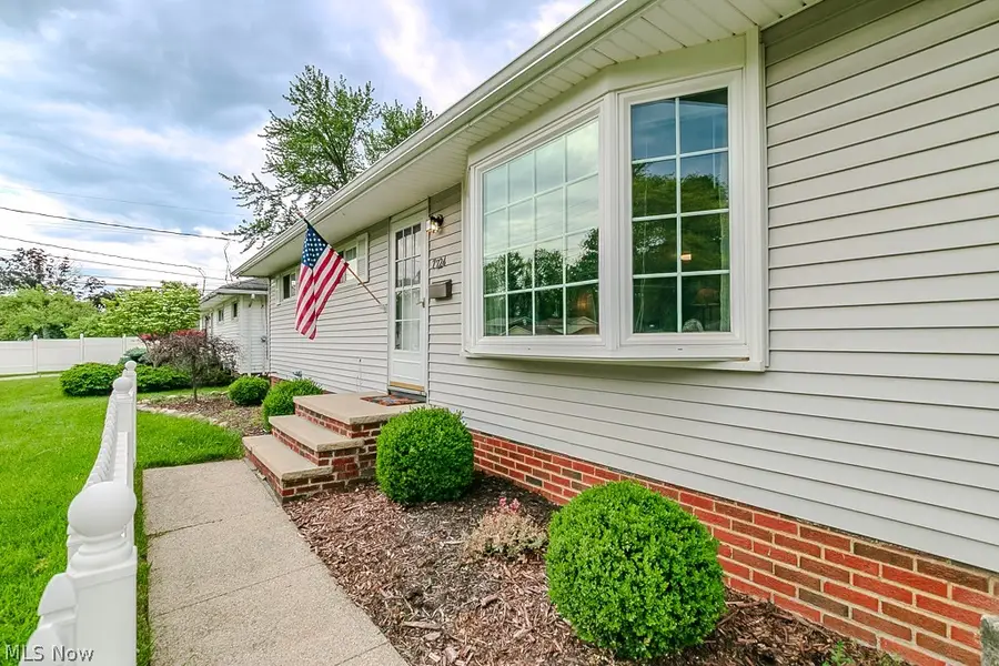 7224 Meadow Lane, Parma, OH 44134 - #2