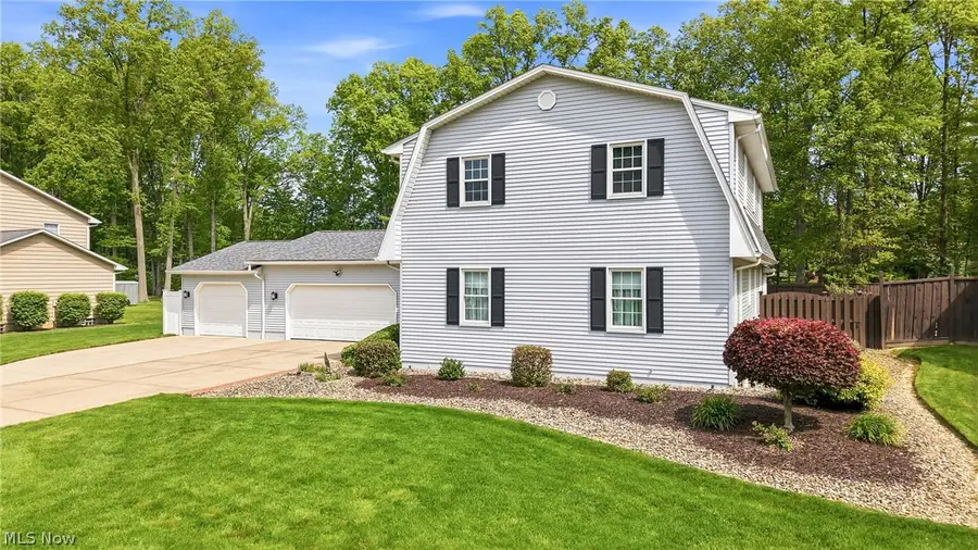8965 Altura Ne Drive, Warren, OH 44484 - #2