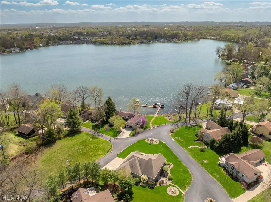 4101 Cove Nw Circle, Canton, OH 44708 - #3