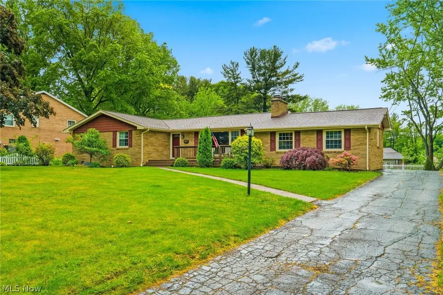 612 Church Sw Street, North Canton, OH 44720 - #3