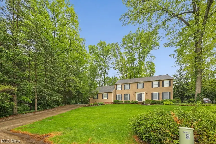 5826 Garth Nw Circle, Canton, OH 44718 - #2