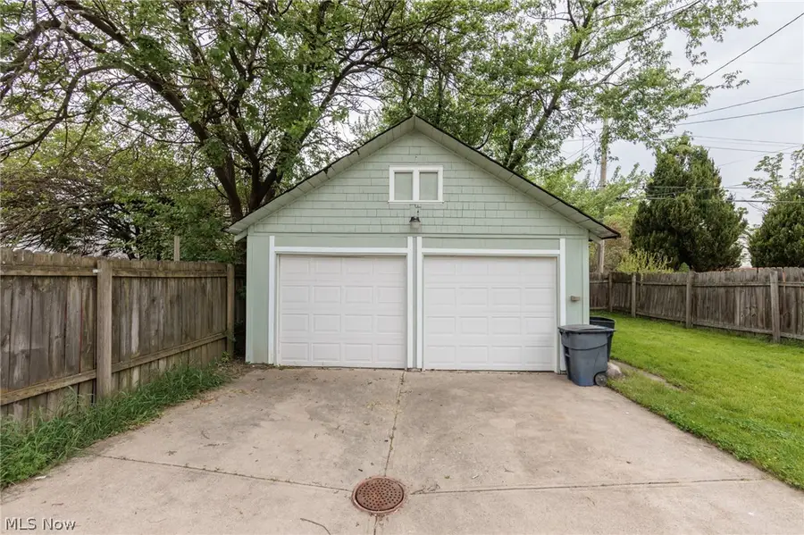 3878 W 133rd Street, Cleveland, OH 44111 - #3