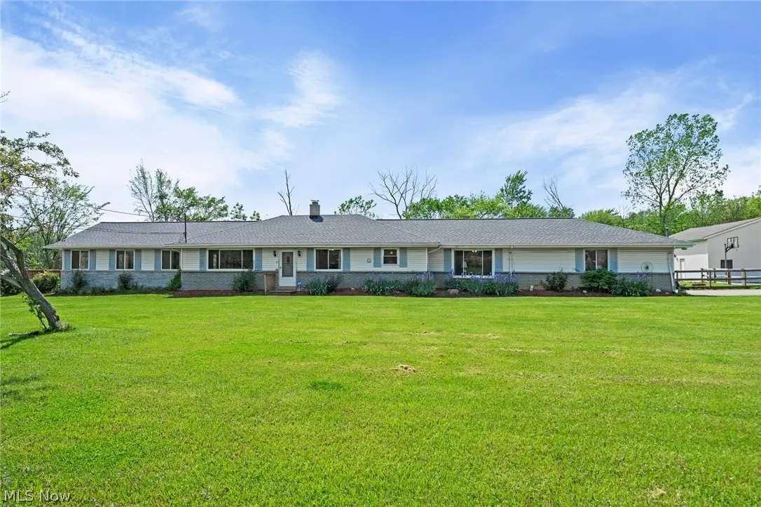 19740 Benbow Road, Strongsville, OH 44136 - #1