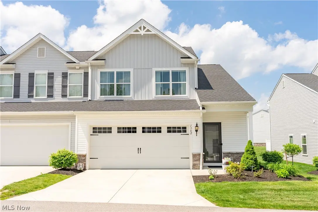 1362 Maple Grove Lane, Uniontown, OH 44685 - #1
