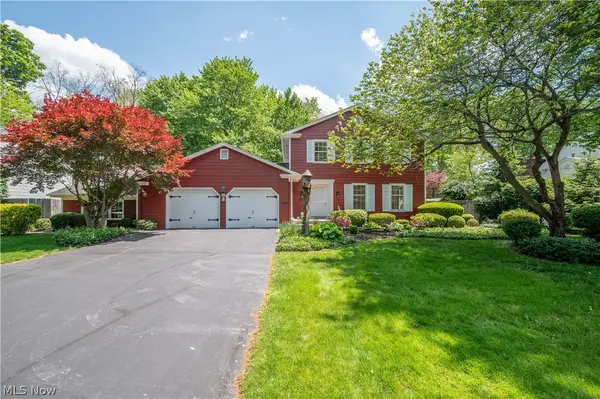 8045 Deerpath Drive, Youngstown, OH 44512