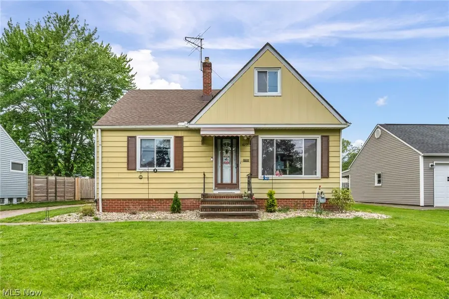 6294 Alexandria Drive, Parma Heights, OH 44130 - #2