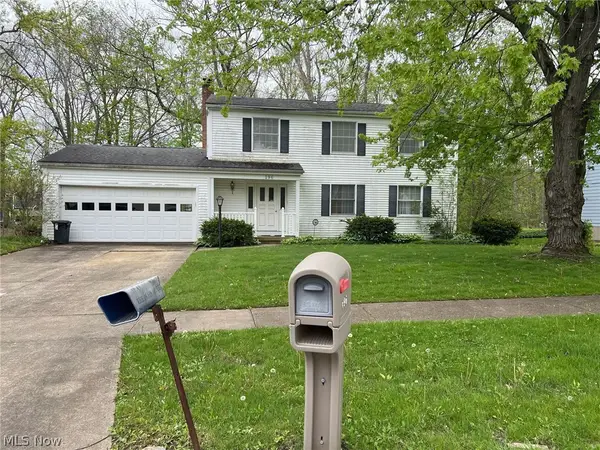196 Chatham Drive, Aurora, OH 44202