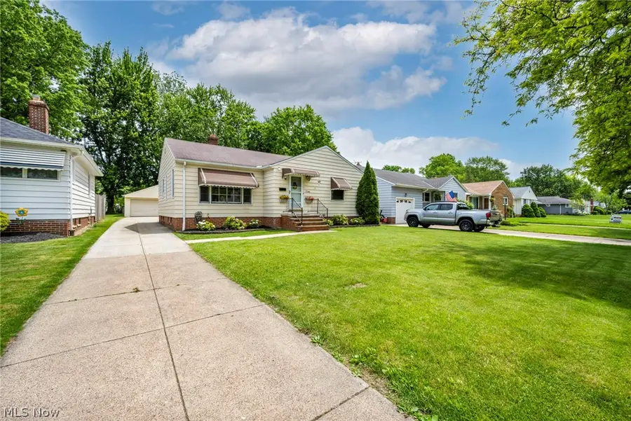 7241 Greenleaf Avenue, Parma, OH 44130 - #3