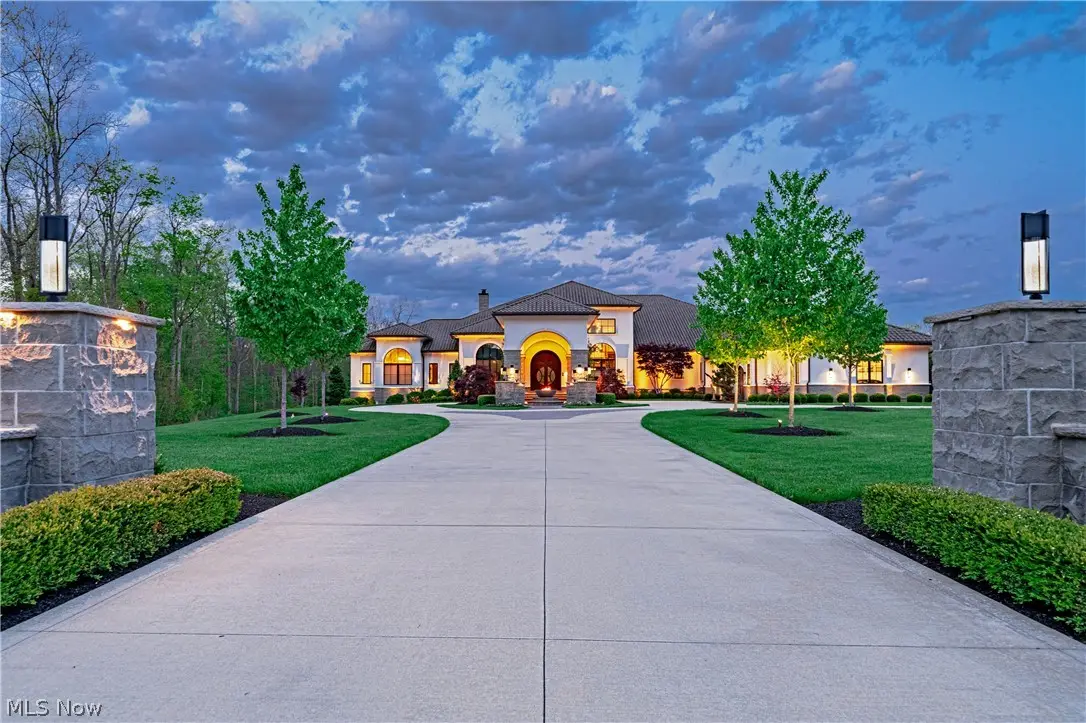 1433 Ridgemont Trail, Hinckley, OH 44233 - #1