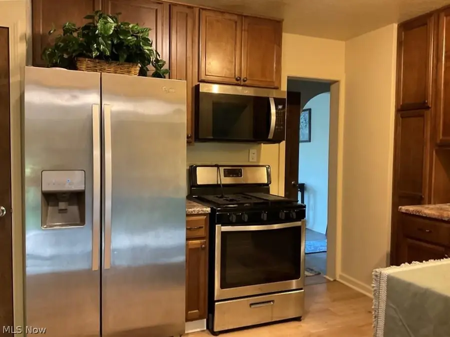 817 Broad Street, Conneaut, OH 44030 - #3