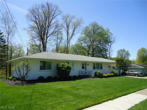 166 W Garwood Drive, Tallmadge, OH 44278