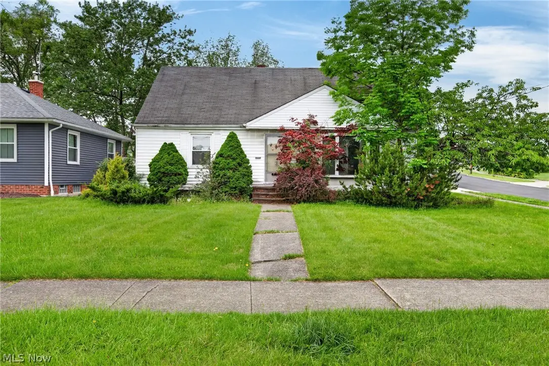 7146 W Parkview Drive, Parma, OH 44134 - #1