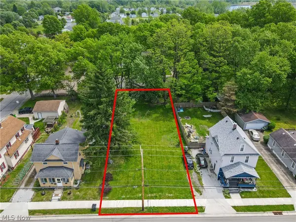 515 S Van Buren Avenue, Barberton, OH 44203