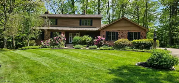 35970 Timber Ridge Lane, Willoughby, OH 44094