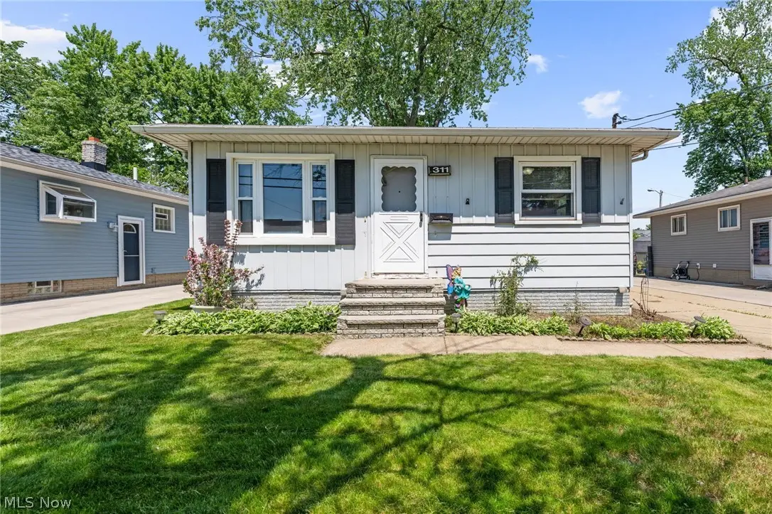 311 Parkway Drive, Eastlake, OH 44095 - #1