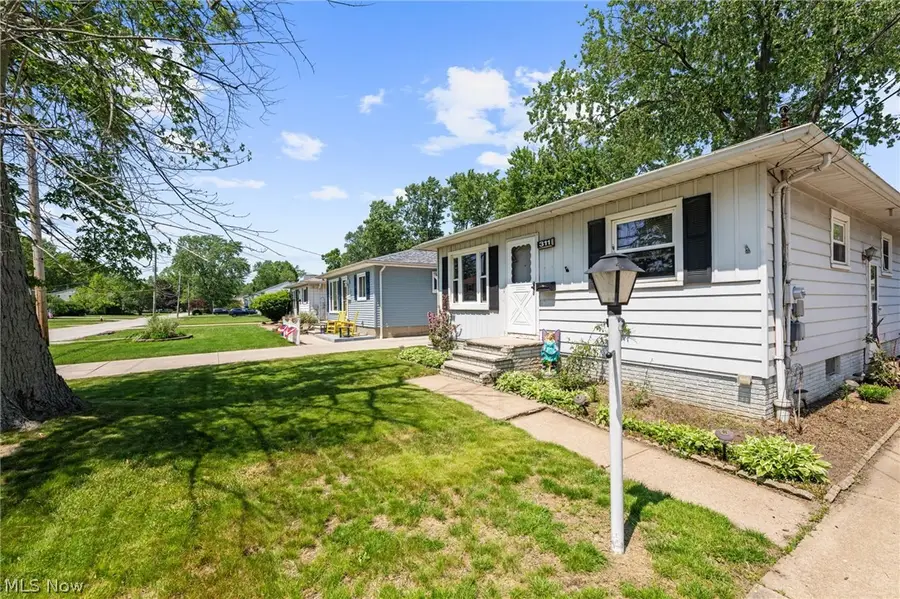 311 Parkway Drive, Eastlake, OH 44095 - #3