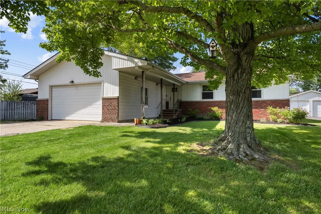 835 Columbia Drive, Amherst, OH 44001 - #1