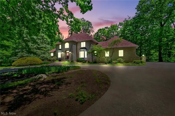 9155 Woods Way Drive, Kirtland, OH 44094
