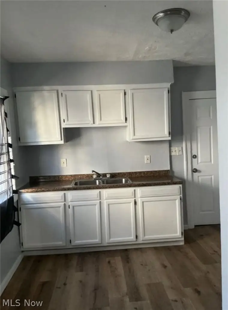 9405 Gibson Avenue, Cleveland, OH 44105 - #3