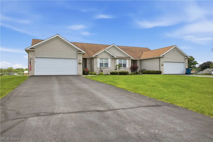 2018 Fox Chase Court, Mineral Ridge, OH 44440 - #2