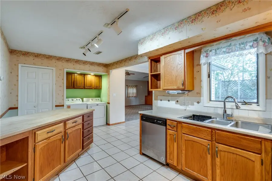 3660 Logan Circle, Akron, OH 44319 - #3