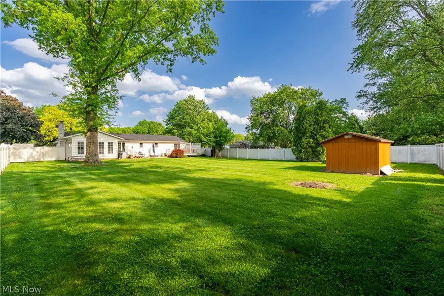 8263 Winterwood Nw Avenue, North Canton, OH 44720 - #3