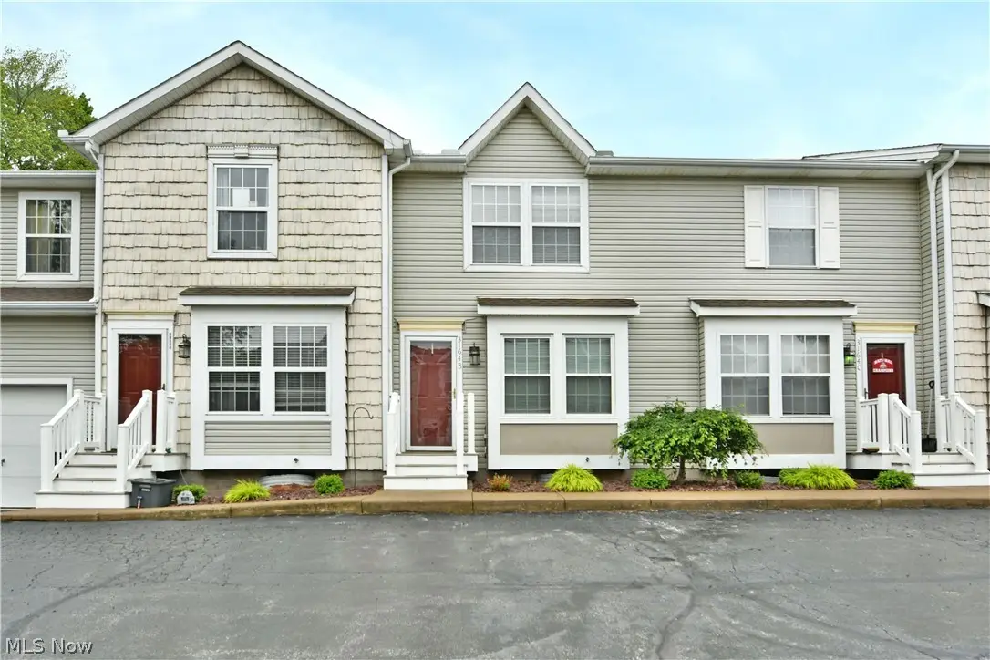 3164 Deer Trail #B, Cortland, OH 44410 - #1