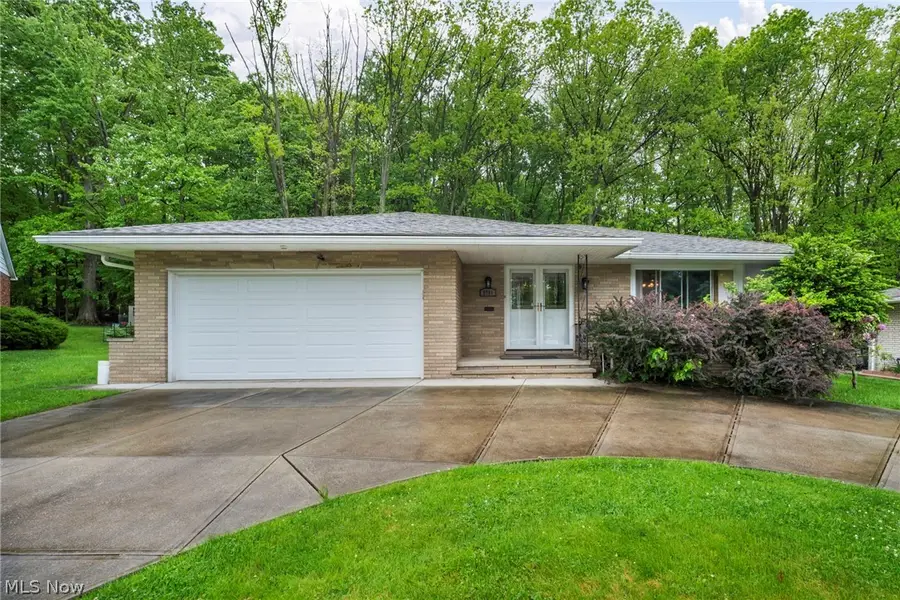 5701 Rousseau Drive, Parma, OH 44129 - #2