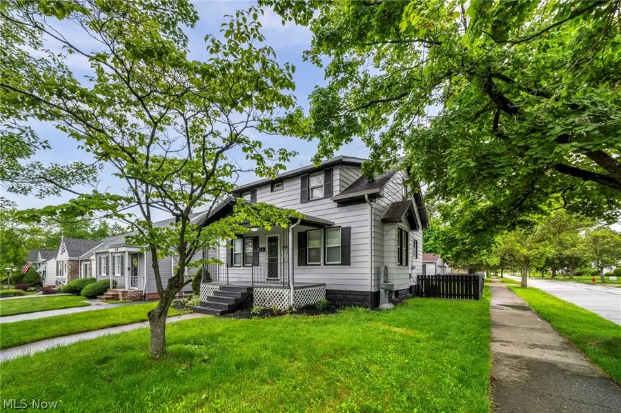 1603 Winchester Road, Lyndhurst, OH 44124 - #3