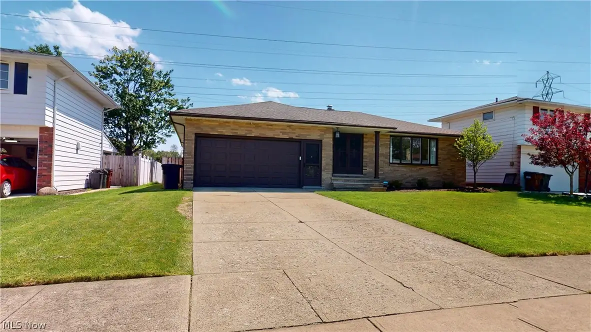 2221 Coventry Drive, Parma, OH 44134 - #1