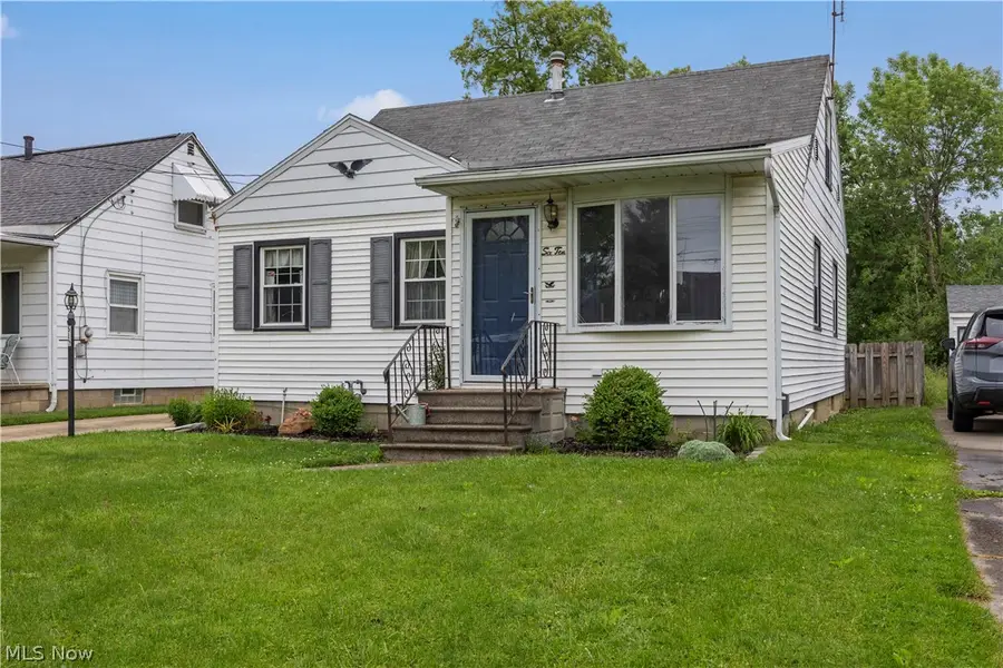 610 Princeton Avenue, Elyria, OH 44035 - #3