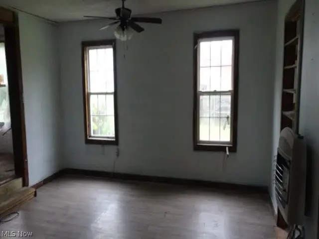 517 Dewitt Street, Lorain, OH 44055 - #3