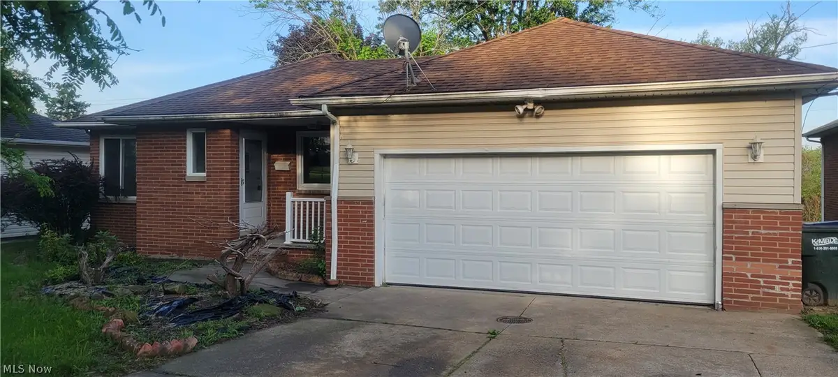 4852 E 81st Street, Garfield Heights, OH 44125 - #1