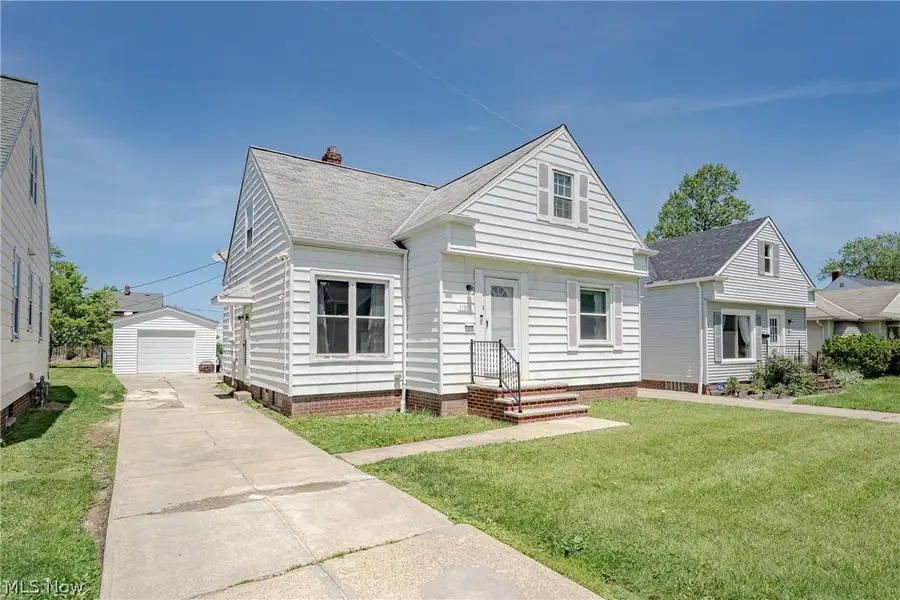 11007 Wallingford Avenue, Garfield Heights, OH 44125 - #2